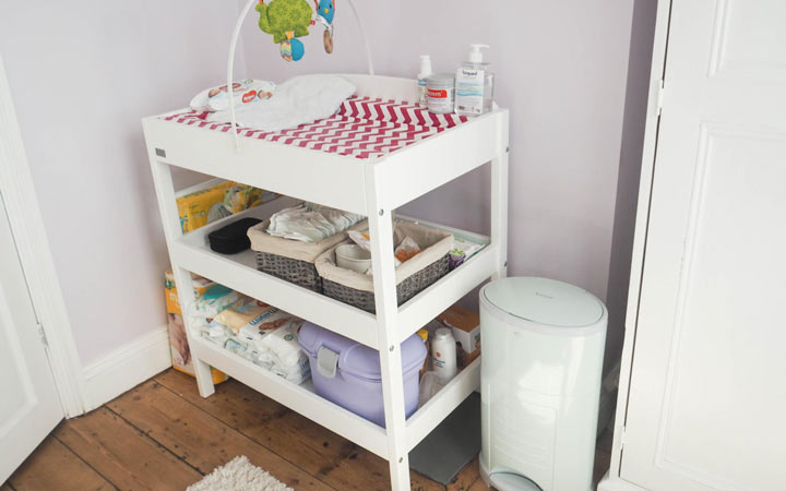 دکوراسیون اتاق نوزاد - میز تعویض پوشک